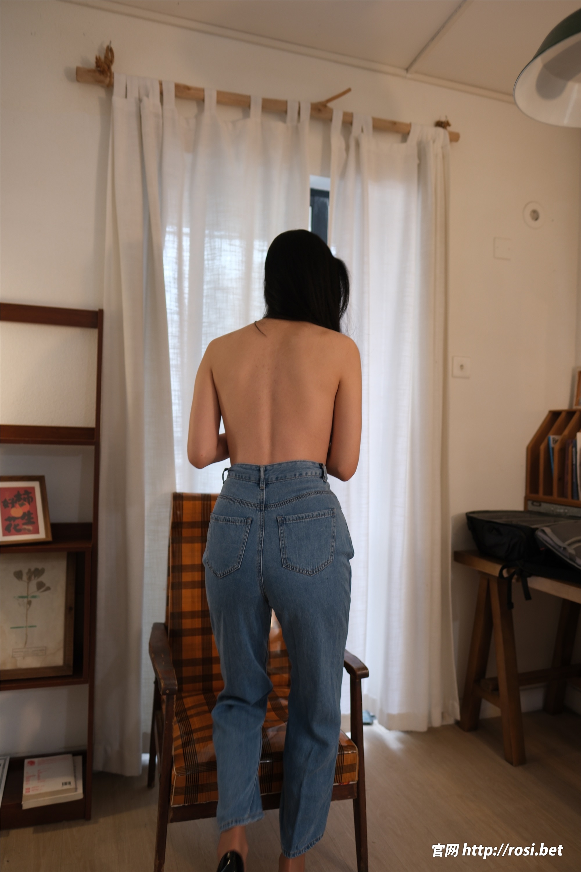 ROSI写真 2025.11.01 NO.5080